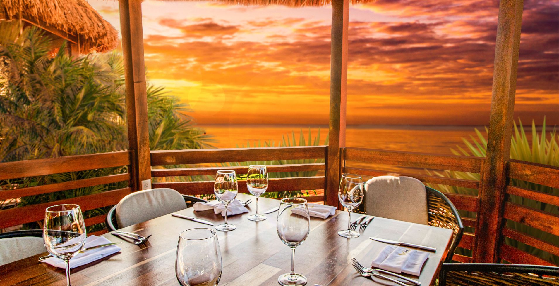 Unmissable Sunsets at Nichupté Lagoon