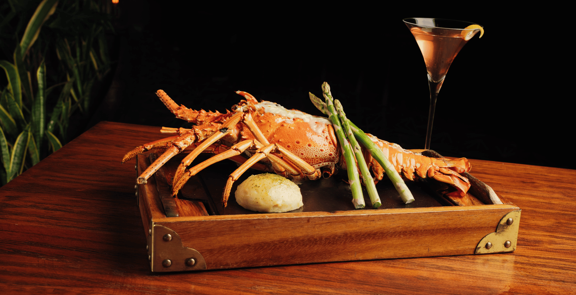 Do All Seafood Taste the Same? The Science Behind Texture and Cooking in a Seafood Restaurant in Cancun