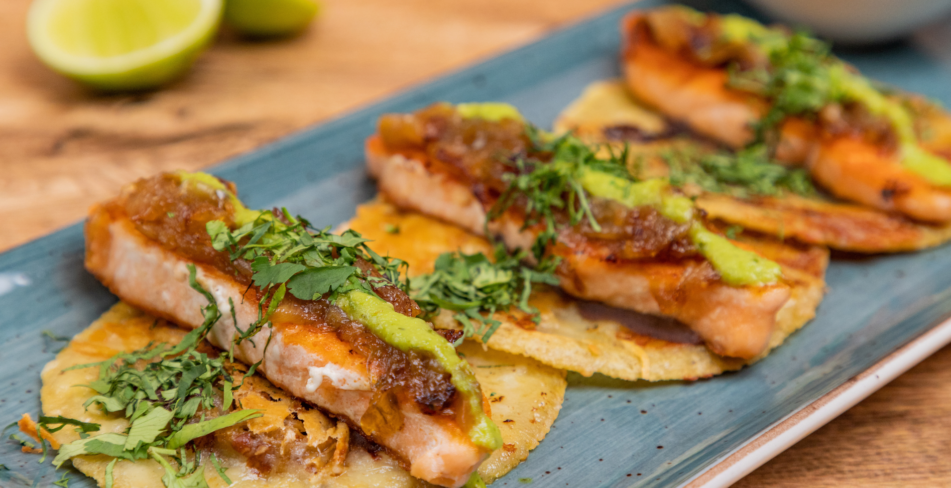Tacos de salmón